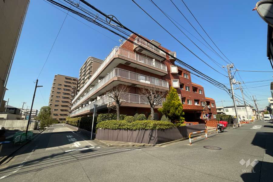 ライオンズマンション五反野第3の外観（南東側から）
