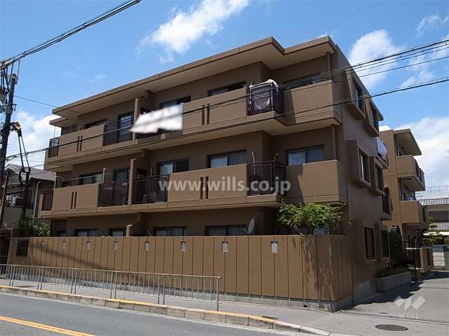 グランドメゾン池田天神の外観（南東側から）