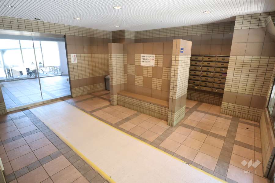 エントランス内