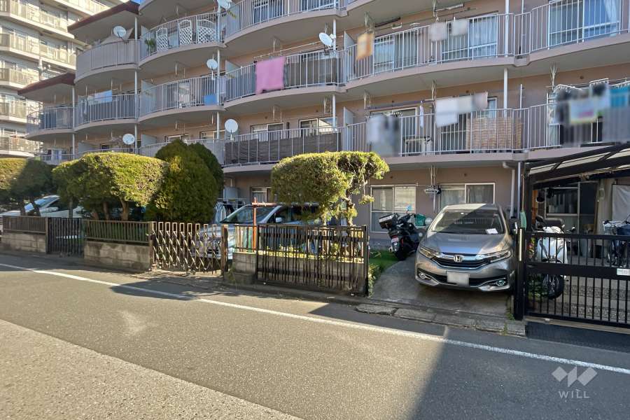 敷地内駐車場（屋外平面式）