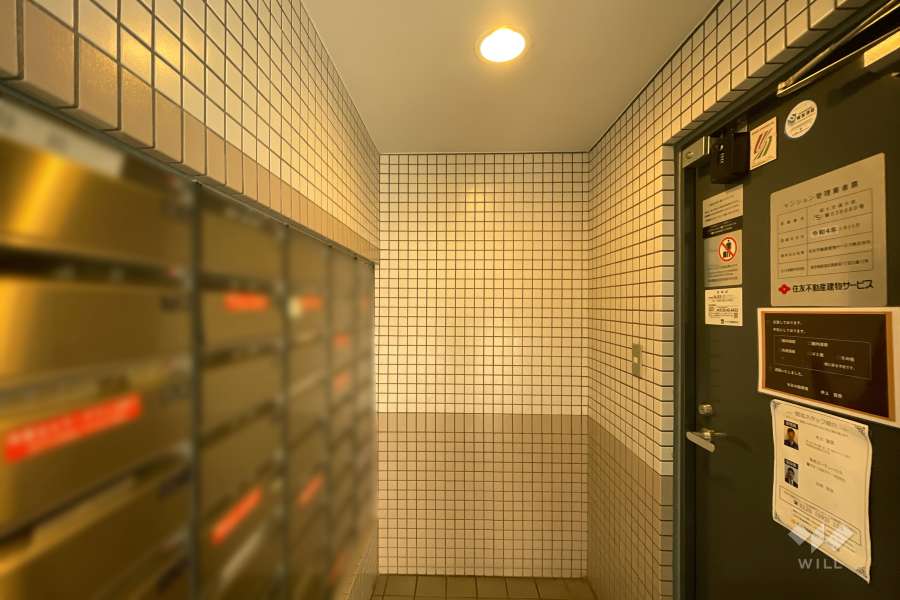 宅配ボックスと共用ポスト　