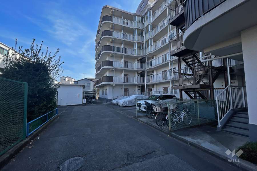 敷地内駐車場（屋外平面式）