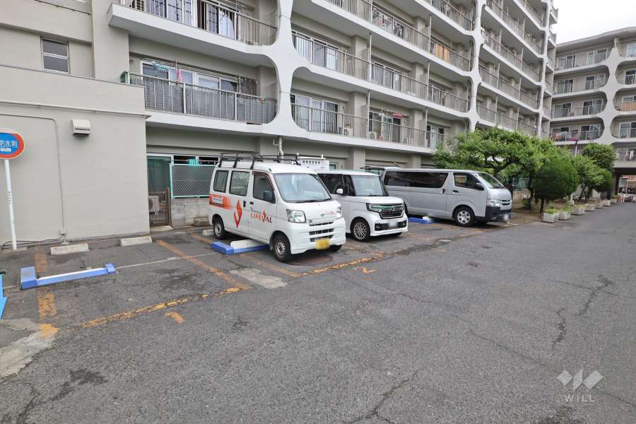 敷地内駐車場（屋外平面式）