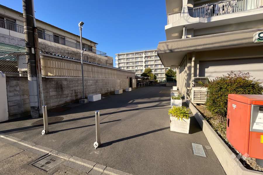 駐車場の出入り口