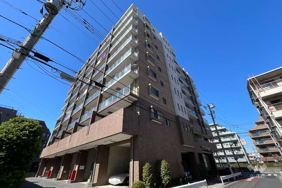 エクセレントシティ北綾瀬の外観（南東側から）