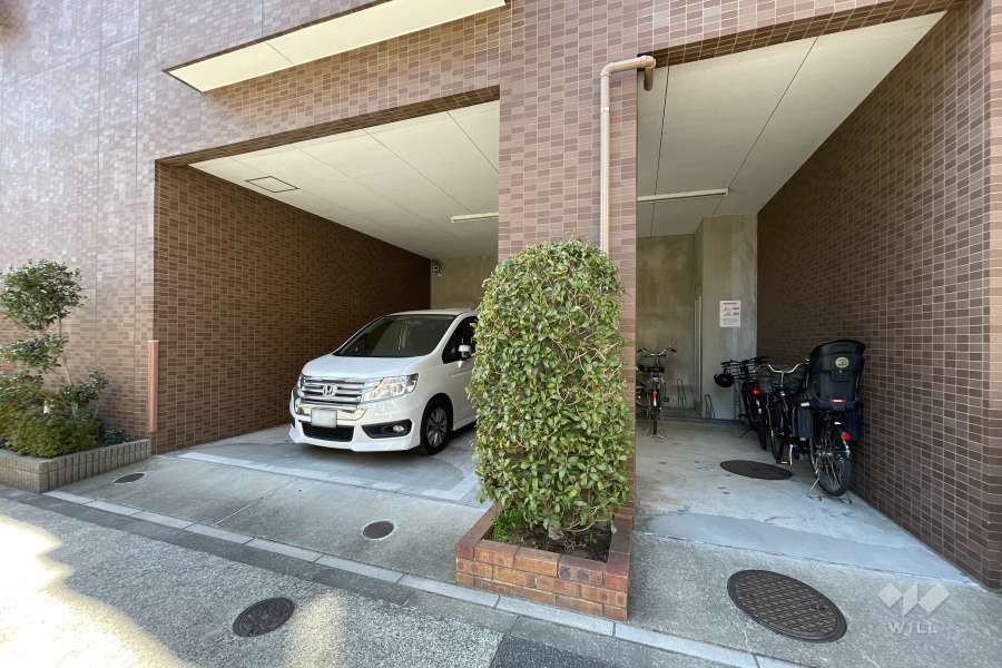 敷地内駐車場（屋内平面式）