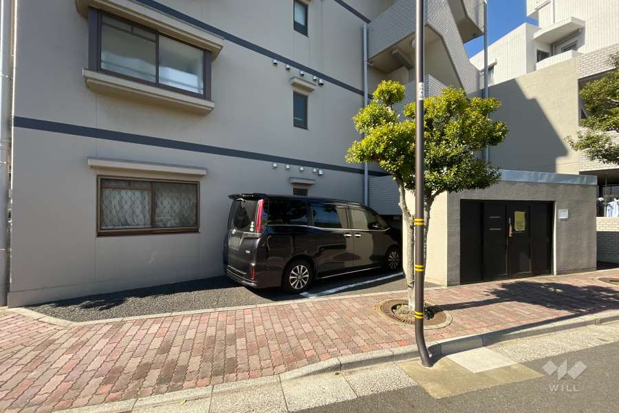 敷地内駐車場（屋外平面式）