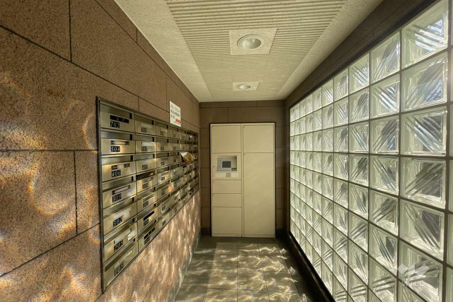 共用ポストと宅配ボックス