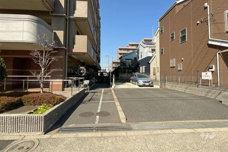 敷地内駐車場（屋外機械式）