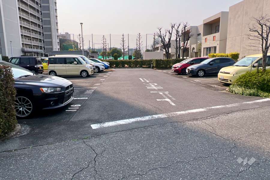 駐車場の出入り口・敷地内駐車場（屋外平面式）