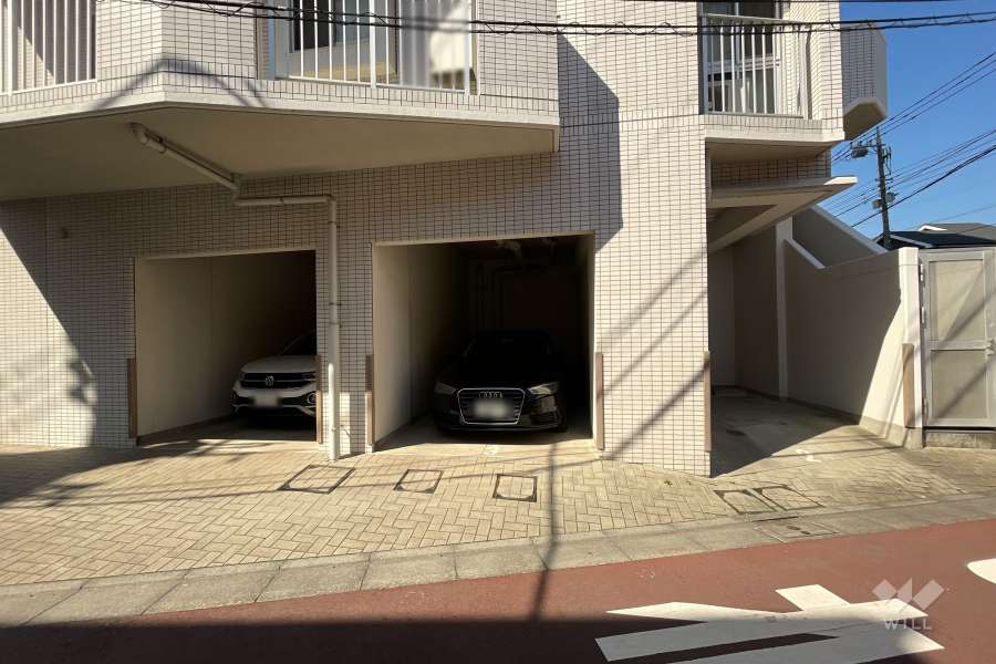 敷地内駐車場（屋内平面式）