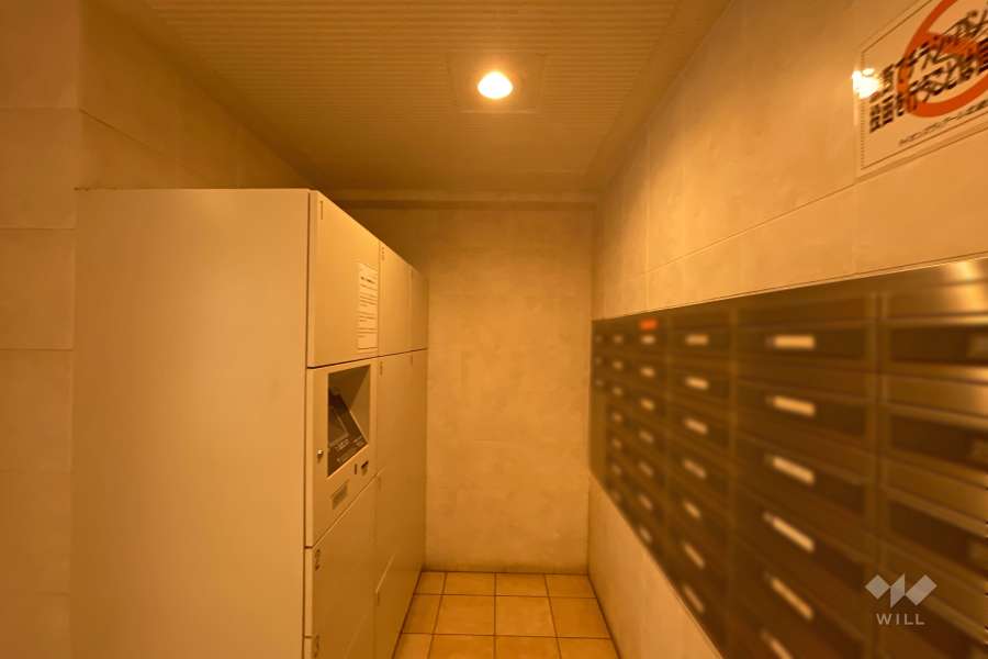 宅配ボックスと共用ポスト