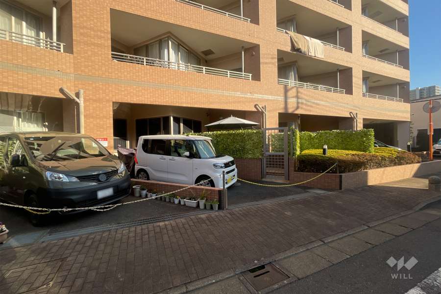 敷地内駐車場（屋外平面式）