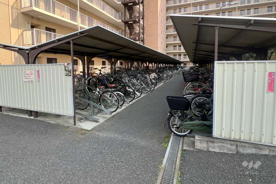 駐輪場（屋根付き）