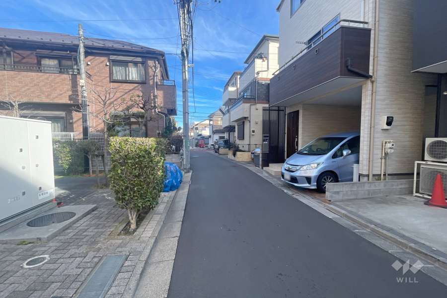 敷地東側の前面道路　