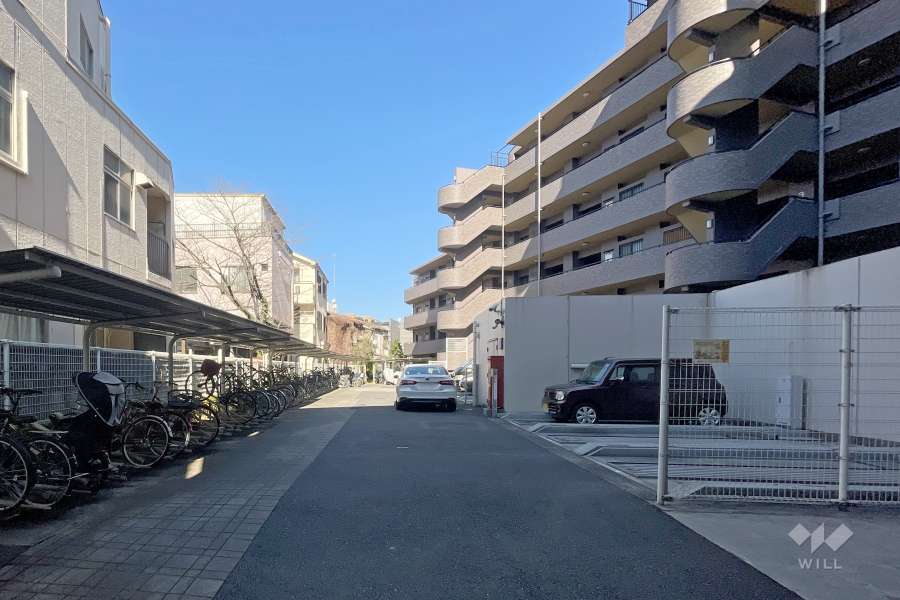 敷地内駐車場（屋外機械式）