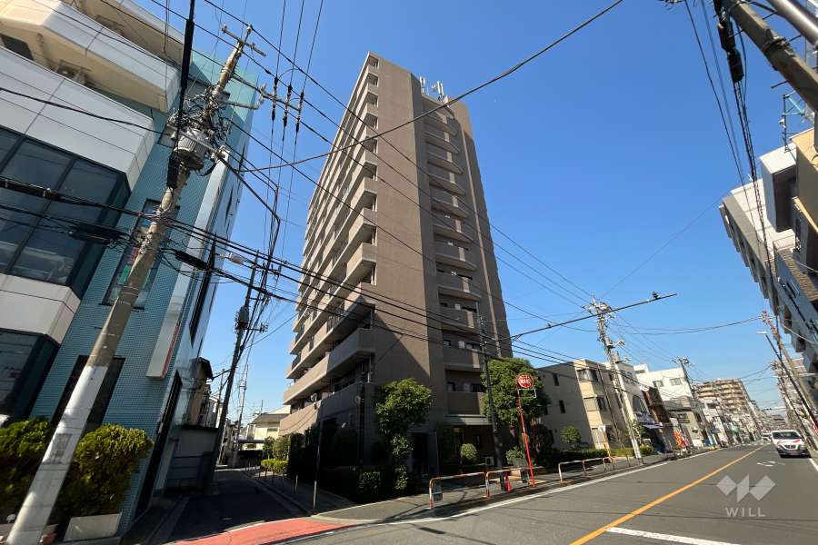 バームステージ梅島の外観（南東側から）