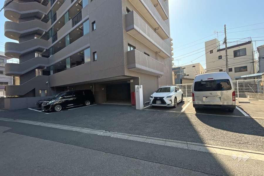 敷地内駐車場（屋外平面式）
