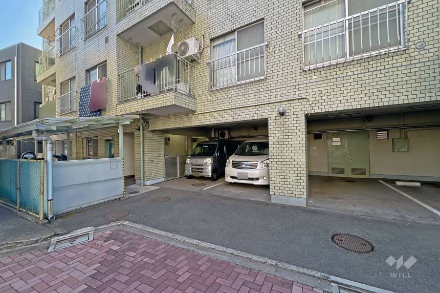 敷地内駐車場（屋内平面式）