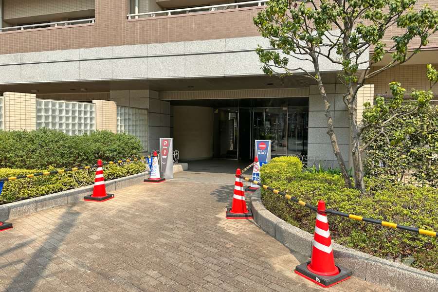 エントランス（西側）
