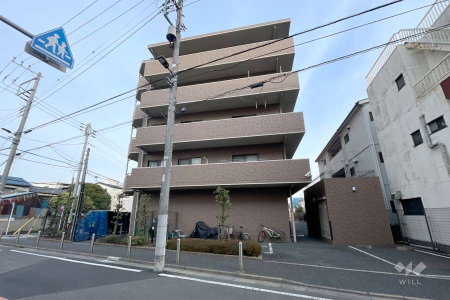 ライオンズガーデン梅島の外観（西側から）