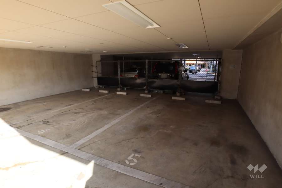 敷地内駐車場（屋内平面式）