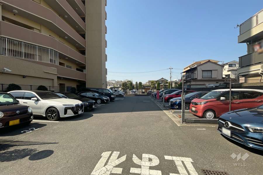 敷地内駐車場（屋外平面式と屋外機械式）