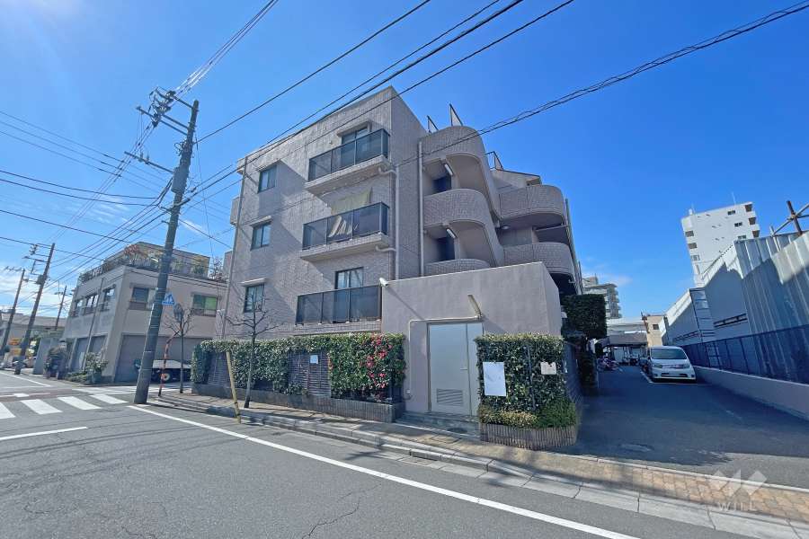 グランベル西新井の外観（北東側から）