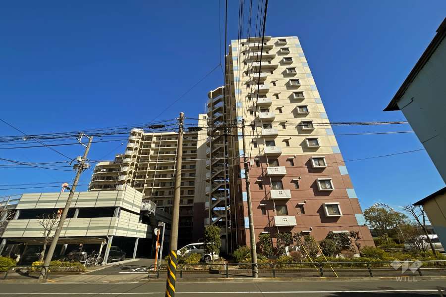 ダイアパレスラセーヌ小台公園の外観（南西側から）