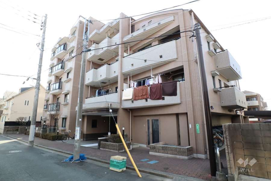 ベルモント梅島の外観（北東側から）