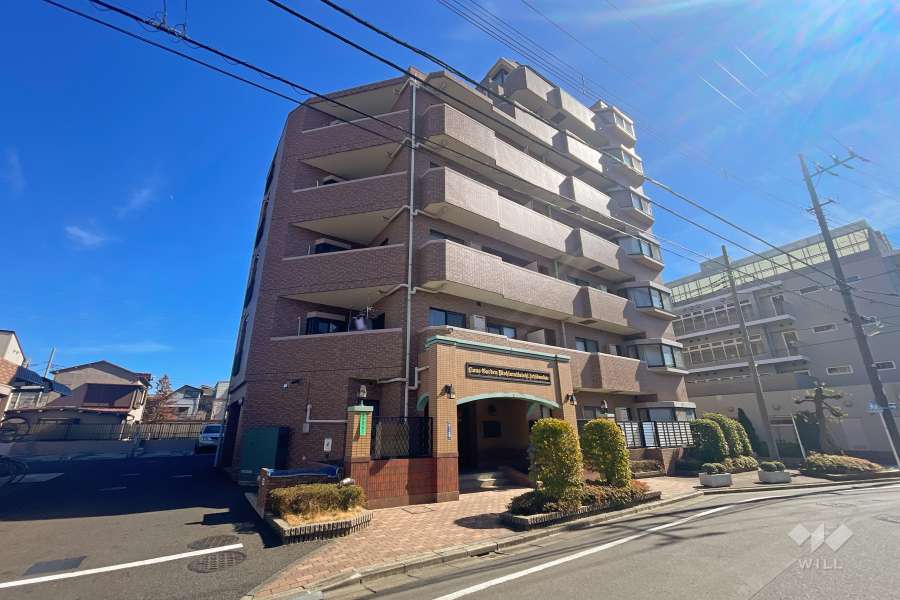 ライオンズガーデン西新井大師壱番館の外観（北西側から）