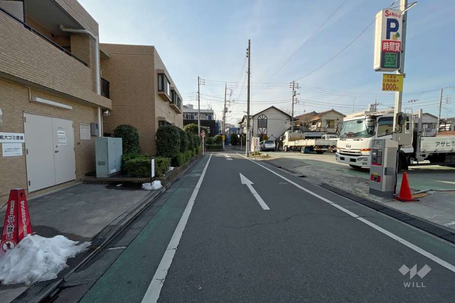 敷地北側の前面道路
