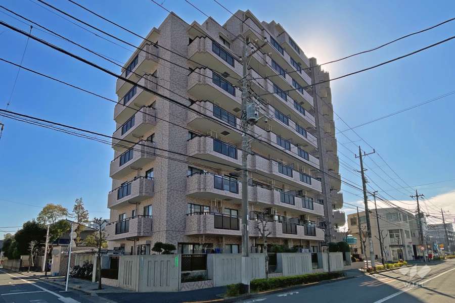 ライオンズプラザ西新井大師の外観（北西側から）