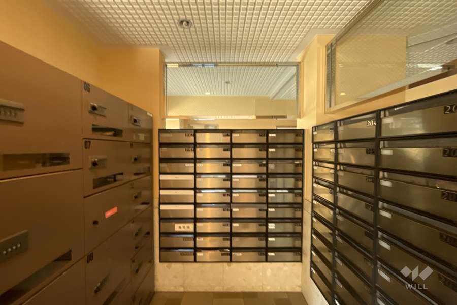 共用ポストと宅配ボックス