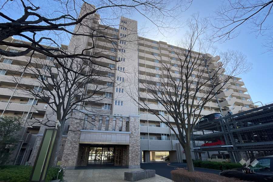 ライオンズマンション荒川遊園アクアステージの外観（北側から）