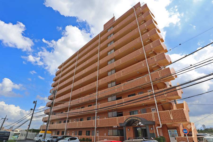ライオンズマンション北千住第6の外観(北西側から)