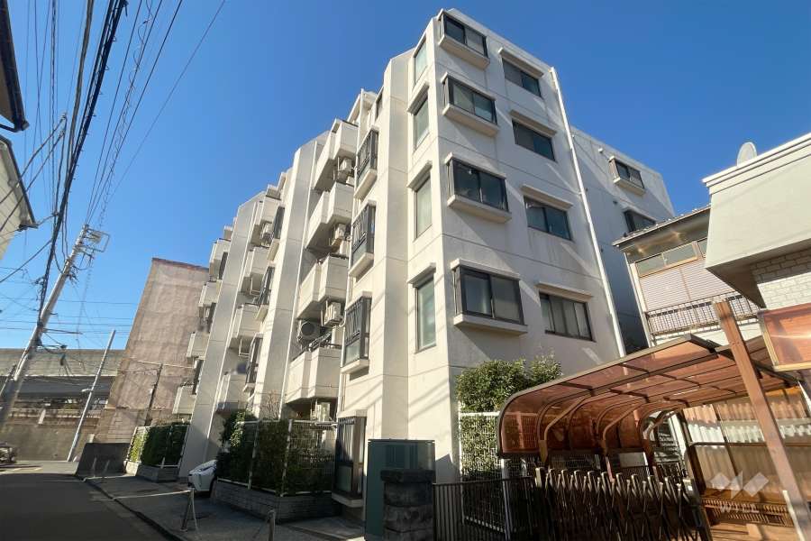 グリーンパーク北千住2の外観（南東側から）