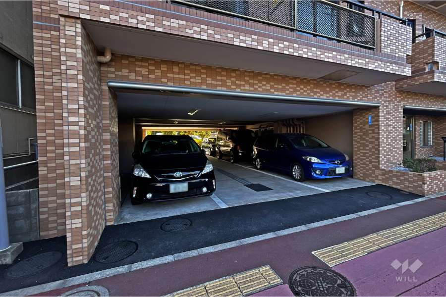 敷地内駐車場（屋内平面式）