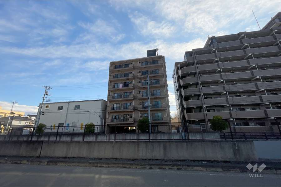 朝日綾瀬マンションの遠景