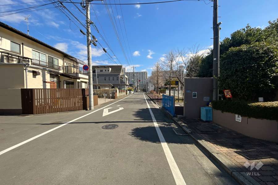 敷地北側の前面道路　　