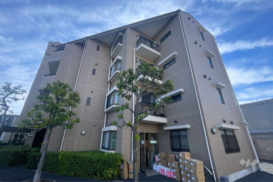 西日暮里パークホームズの外観（北西側から）