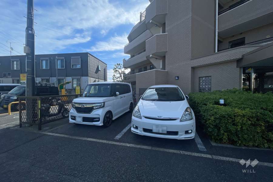 敷地内駐車場（屋外平面式）