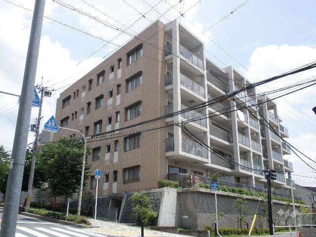 ビューグランデ池田五月丘の外観（南西側から）