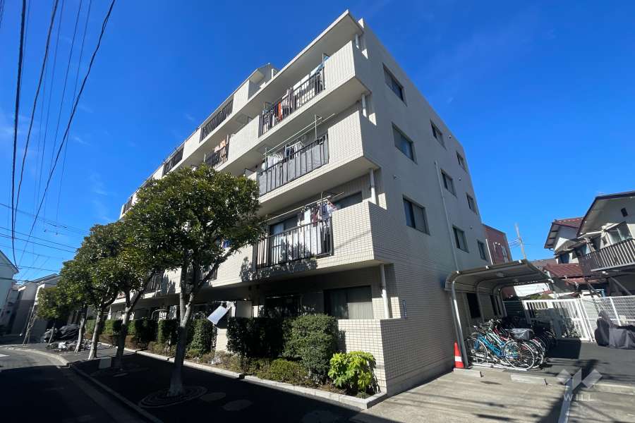 グレンモア西新井の外観（南東側から）