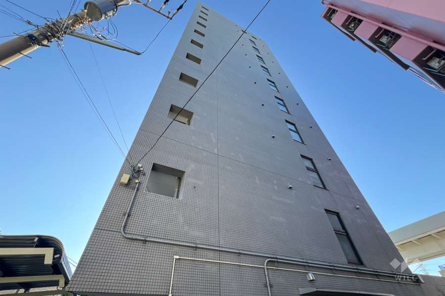 シーズ西日暮里の外観（北東側から）