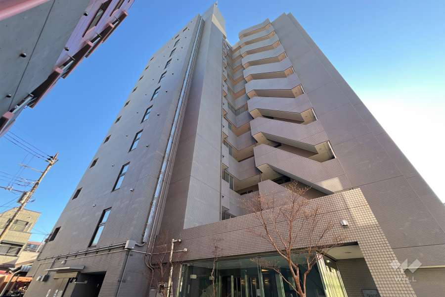 シーズ西日暮里の外観（北西側から）