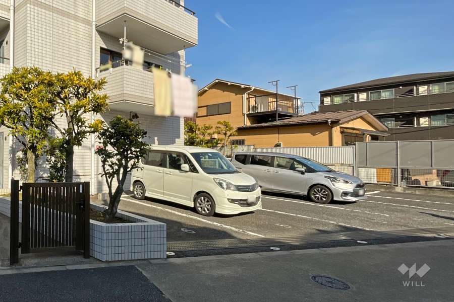 敷地内駐車場（屋外平面式）