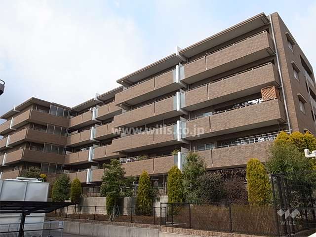 サニーヒルズ池田五月山の外観（南東側から）