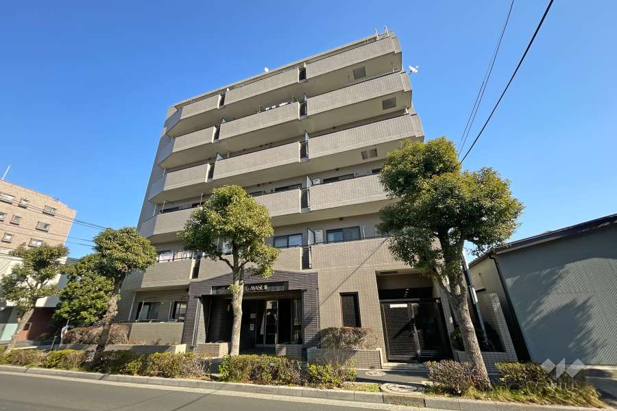 ワコーレ綾瀬３の外観（南西側から）