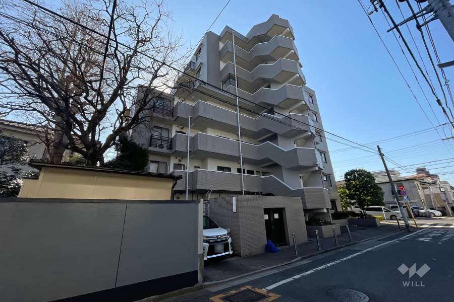 ワコーレ綾瀬３の外観（北東側から）